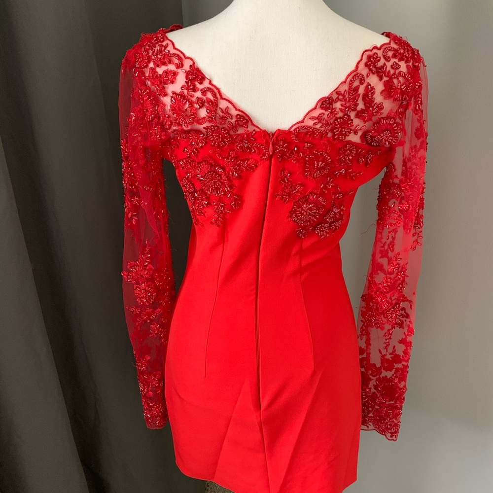 Dresses - Picture 2 of 2